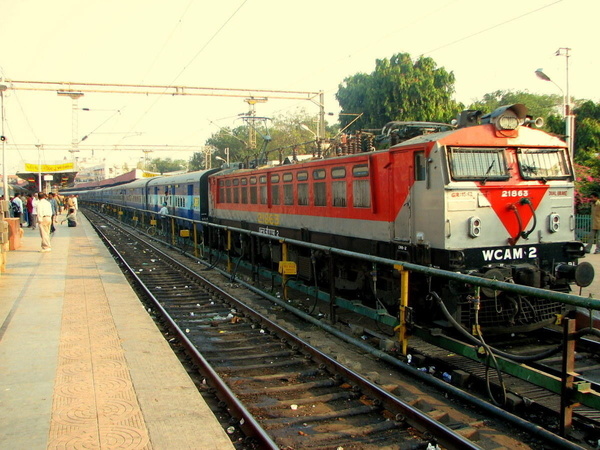 Valsad, WCAM-2, 21863, Indian Railways, Indian, Railways, India, Railway, IRFCA, loco, locomotive, engine, trains, train engine