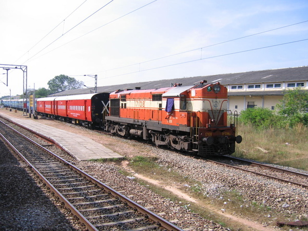 Ernakulam, WDM-2, 17108, Indian Railways, Indian, Railways, India, Railway, IRFCA, loco, locomotive, engine, trains, train engine
