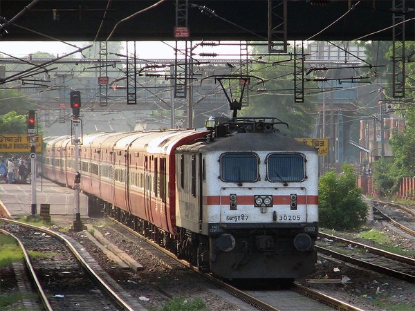 Howrah, WAP-7, 30205, Indian Railways, Indian, Railways, India, Railway, IRFCA, loco, locomotive, engine, trains, train engine