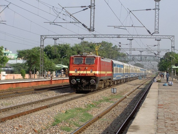 Ghaziabad, WAP-4, 22614, Indian Railways, Indian, Railways, India, Railway, IRFCA, loco, locomotive, engine, trains, train engine