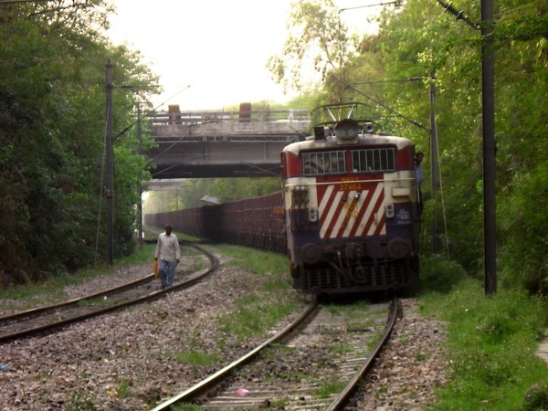 Tughlakabad , WAG-7, 27464, Indian Railways, Indian, Railways, India, Railway, IRFCA, loco, locomotive, engine, trains, train engine