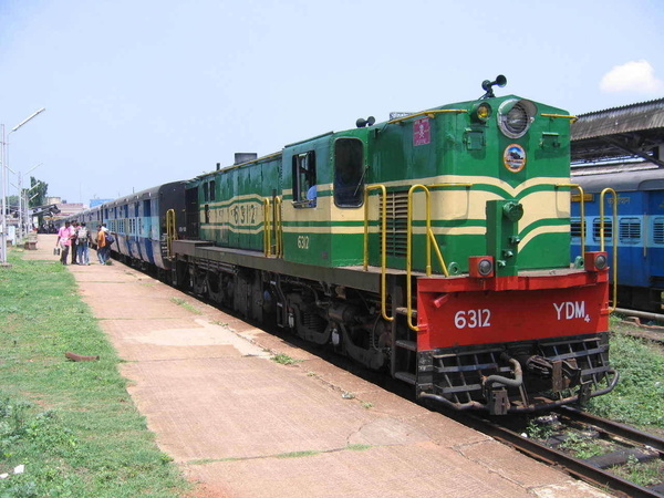 Golden Rock, YDM-4, 6312, Indian Railways, Indian, Railways, India, Railway, IRFCA, loco, locomotive, engine, trains, train engine