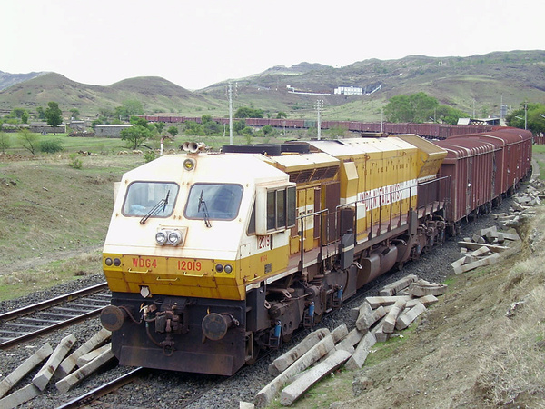 Hubli, WDG-4, 12019, Indian Railways, Indian, Railways, India, Railway, IRFCA, loco, locomotive, engine, trains, train engine