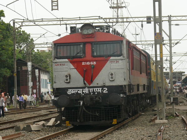 Valsad, WCAM-2, 21863, Indian Railways, Indian, Railways, India, Railway, IRFCA, loco, locomotive, engine, trains, train engine