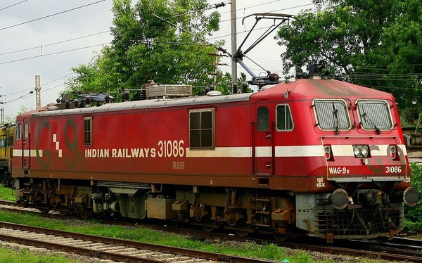 Gomoh, WAG-9, 31086, Indian Railways, Indian, Railways, India, Railway, IRFCA, loco, locomotive, engine, trains, train engine