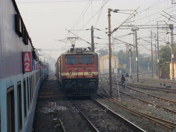Ghaziabad, WAP-4, 22616, Indian Railways, Indian, Railways, India, Railway, IRFCA, loco, locomotive, engine, trains, train engine