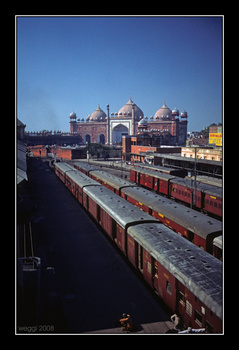 agra-fort-with-mosque