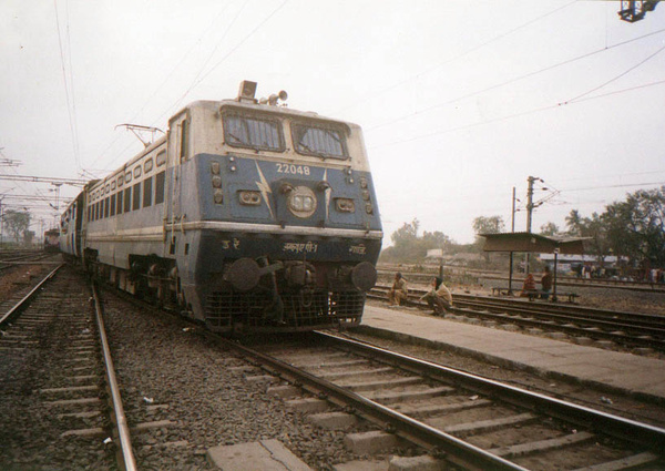 Ghaziabad, WAP-1, 22048, Indian Railways, Indian, Railways, India, Railway, IRFCA, loco, locomotive, engine, trains, train engine