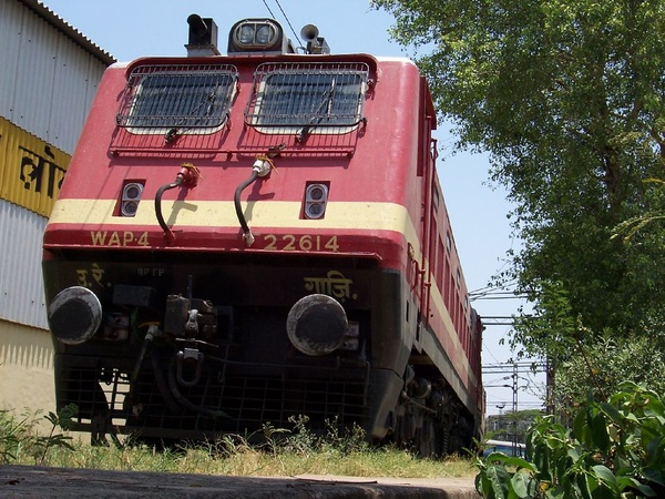 Ghaziabad, WAP-4, 22614, Indian Railways, Indian, Railways, India, Railway, IRFCA, loco, locomotive, engine, trains, train engine