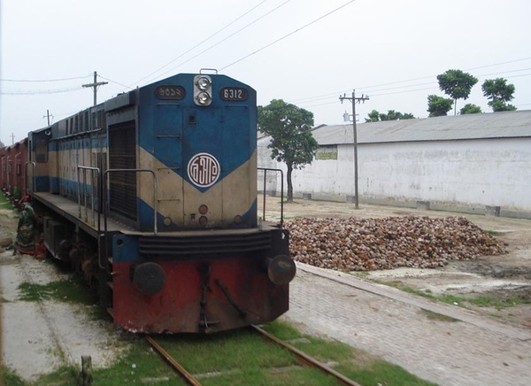 Golden Rock, YDM-4, 6312, Indian Railways, Indian, Railways, India, Railway, IRFCA, loco, locomotive, engine, trains, train engine