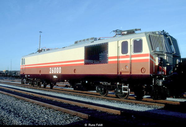 Vishakapatnam, WAG-6A, 26000, Indian Railways, Indian, Railways, India, Railway, IRFCA, loco, locomotive, engine, trains, train engine