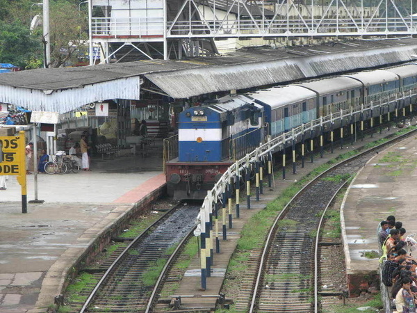 Erode, WDM-3D, 11111, Indian Railways, Indian, Railways, India, Railway, IRFCA, loco, locomotive, engine, trains, train engine