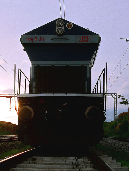 Hubli, WDG-4, 12031, Indian Railways, Indian, Railways, India, Railway, IRFCA, loco, locomotive, engine, trains, train engine