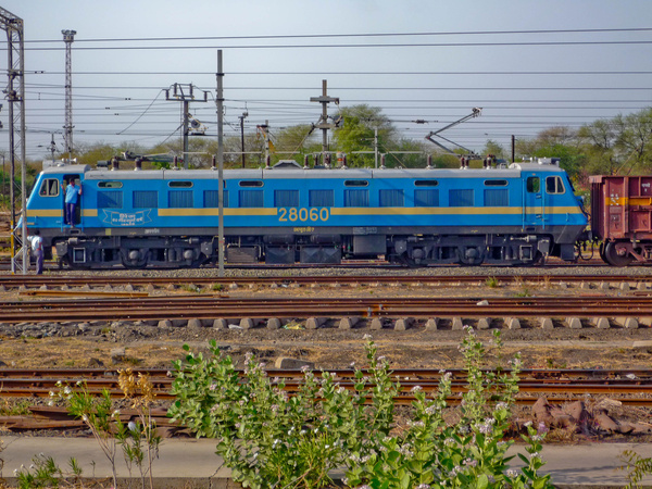 Asansol, WAG-7, 28060, Indian Railways, Indian, Railways, India, Railway, IRFCA, loco, locomotive, engine, trains, train engine