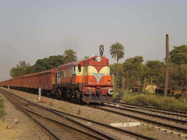 Vishakapatnam, WDG-3A, 14935, Indian Railways, Indian, Railways, India, Railway, IRFCA, loco, locomotive, engine, trains, train engine