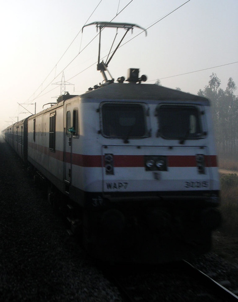 Ghaziabad, WAP-7, 30215, Indian Railways, Indian, Railways, India, Railway, IRFCA, loco, locomotive, engine, trains, train engine
