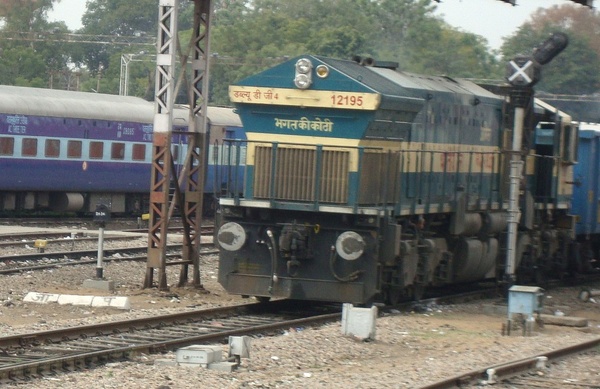 Bhagat Ki Kothi, WDG-4, 12195, Indian Railways, Indian, Railways, India, Railway, IRFCA, loco, locomotive, engine, trains, train engine