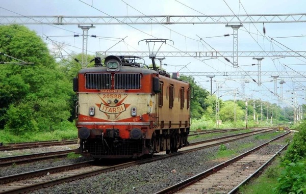 Itarsi, WAM-4, 20588, Indian Railways, Indian, Railways, India, Railway, IRFCA, loco, locomotive, engine, trains, train engine