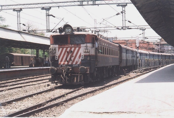 AJNI27184_NGP_6may04.jpg