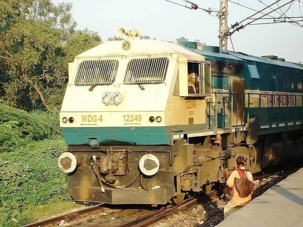 Sabarmati, WDG-4, 12249, Indian Railways, Indian, Railways, India, Railway, IRFCA, loco, locomotive, engine, trains, train engine