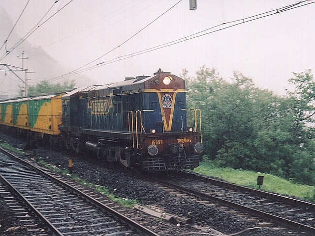 kyn16097a_mhc_25july04.jpg