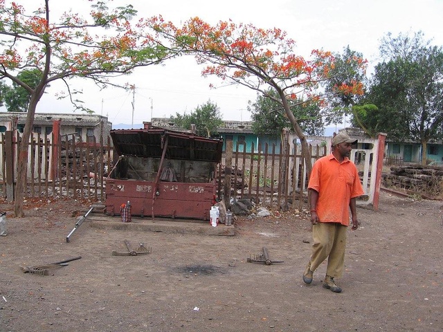 gangmen_ALN_11june2005_001.jpg