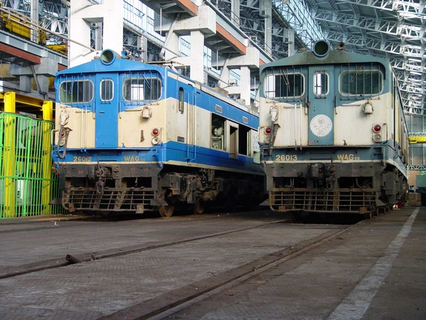 Vishakapatnam, WAG-6B, 26012, Indian Railways, Indian, Railways, India, Railway, IRFCA, loco, locomotive, engine, trains, train engine