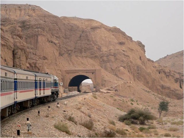 Jaffar Express, in Bolan Pass, Baluchistan