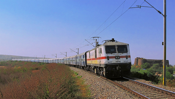 Ghaziabad, WAP-7, 30215, Indian Railways, Indian, Railways, India, Railway, IRFCA, loco, locomotive, engine, trains, train engine