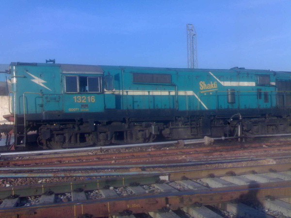 Gooty, WDG-3A, 13216, Indian Railways, Indian, Railways, India, Railway, IRFCA, loco, locomotive, engine, trains, train engine