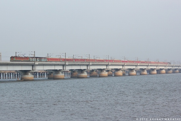 Valsad, WCAM-2, 21863, Indian Railways, Indian, Railways, India, Railway, IRFCA, loco, locomotive, engine, trains, train engine