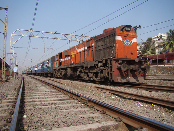 Vatva, WDG-3A, 13515, Indian Railways, Indian, Railways, India, Railway, IRFCA, loco, locomotive, engine, trains, train engine