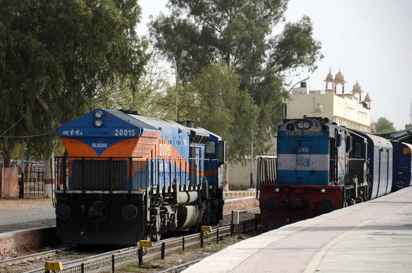 Lucknow, WDM-3D, 11238, Indian Railways, Indian, Railways, India, Railway, IRFCA, loco, locomotive, engine, trains, train engine