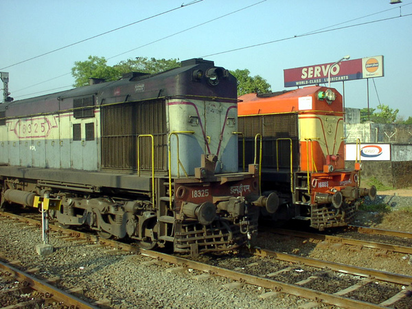 Golden Rock, WDM-2, 16885, Indian Railways, Indian, Railways, India, Railway, IRFCA, loco, locomotive, engine, trains, train engine