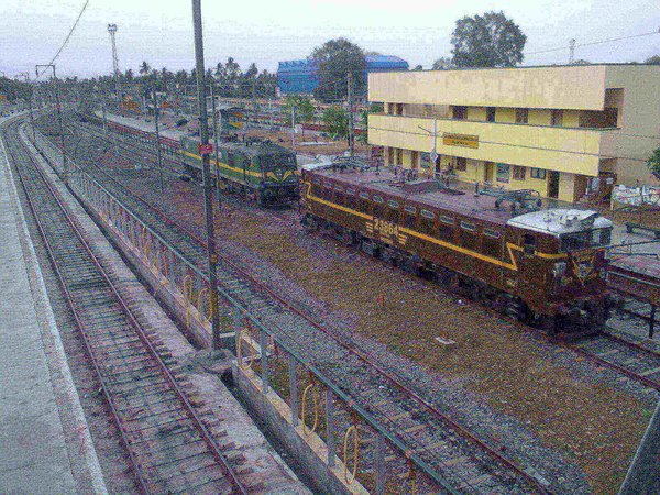 Arakkonam, WAG-5, 23864, Indian Railways, Indian, Railways, India, Railway, IRFCA, loco, locomotive, engine, trains, train engine