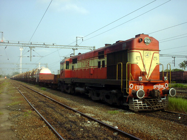 Ernakulam, WDM-2, 17108, Indian Railways, Indian, Railways, India, Railway, IRFCA, loco, locomotive, engine, trains, train engine