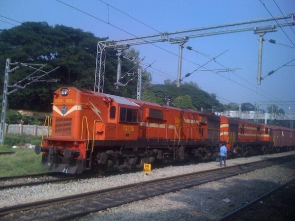Kazipet, WDG-3A, 13338, Indian Railways, Indian, Railways, India, Railway, IRFCA, loco, locomotive, engine, trains, train engine