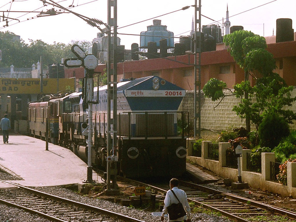 Siliguri Jn, WDP-4, 20001, Indian Railways, Indian, Railways, India, Railway, IRFCA, loco, locomotive, engine, trains, train engine