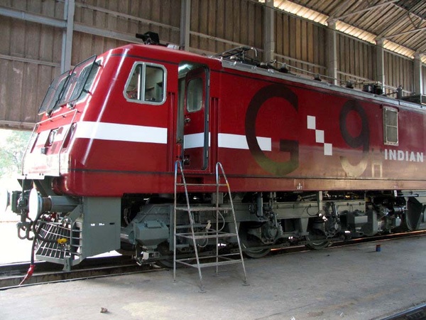 Gomoh, WAG-9, 31086, Indian Railways, Indian, Railways, India, Railway, IRFCA, loco, locomotive, engine, trains, train engine