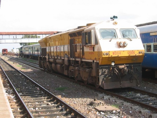 Hubli, WDG-4, 12006, Indian Railways, Indian, Railways, India, Railway, IRFCA, loco, locomotive, engine, trains, train engine