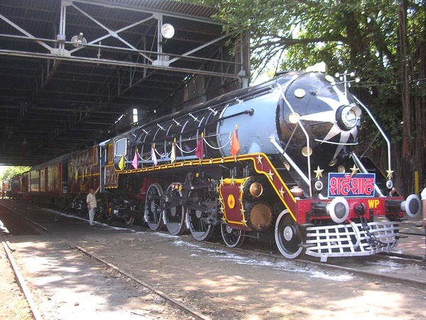 Heritage Steam Run - Mumbai - April 2006