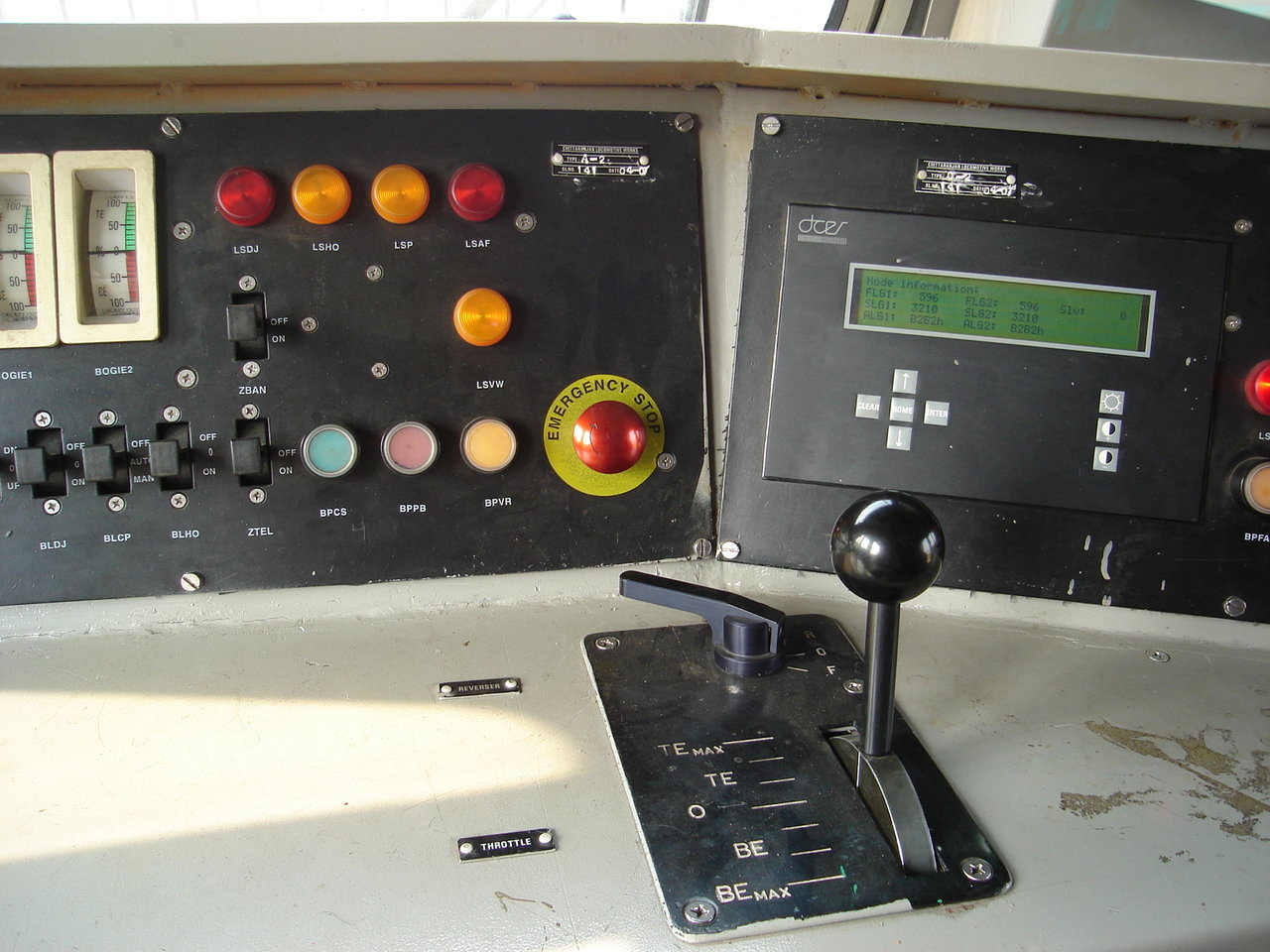 Another close look at the control panel of the LGD WAG9 31132. GZB els. Sandeep Marzara