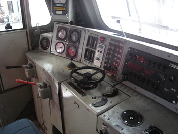 Control panel inside GZB WAP4 22734. I was surprised not to see WAP7 style throttle. Aren't new WAP4's coming with throttle leve