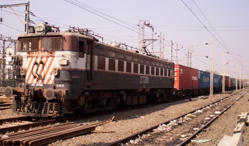 GMO WAG-7 # 27308 bathing in the afternoon sunlight with load at BSR yard (Dhirendra Maurya)