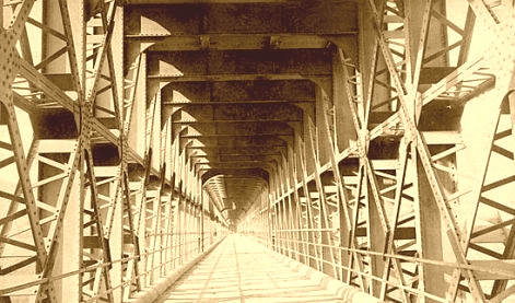Road level of Attock bridge, circa 1920