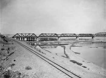 Construction of Railway Bridge over River Indus at Kalabagh, 1929-31 - 1