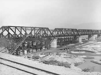 Construction of Railway Bridge over River Indus at Kalabagh, 1929-31 - 2