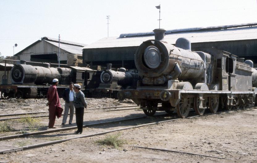 Kotri Jn locomotive depot, with the locomotive of the special train