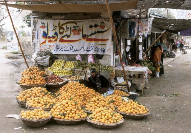 Malakwal, market