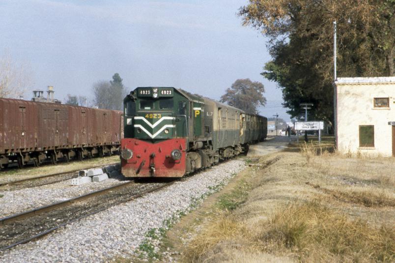 Taxila, train with EMD-replica locomotive
